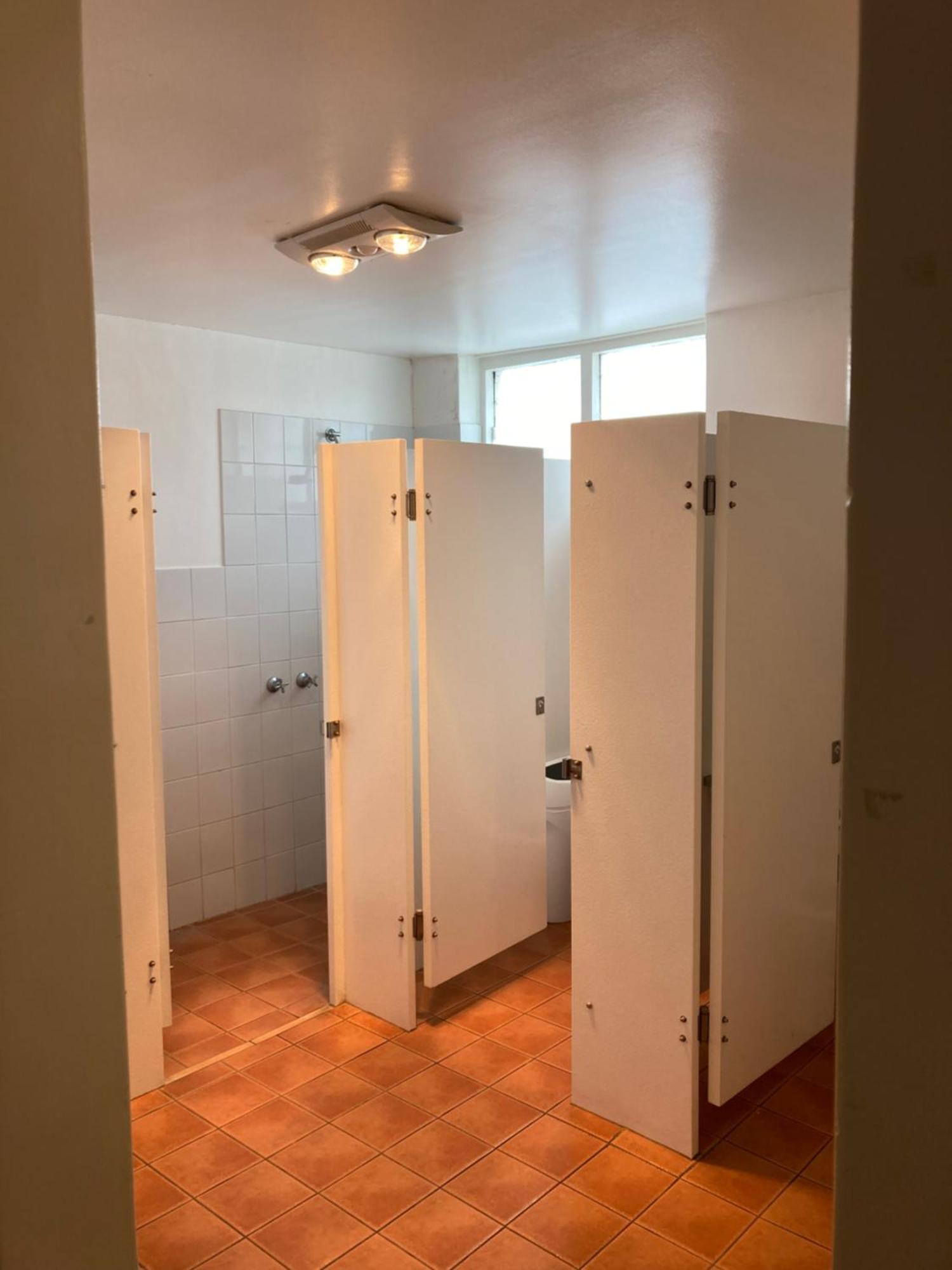 Caledonian Inn Robe Bagian luar foto