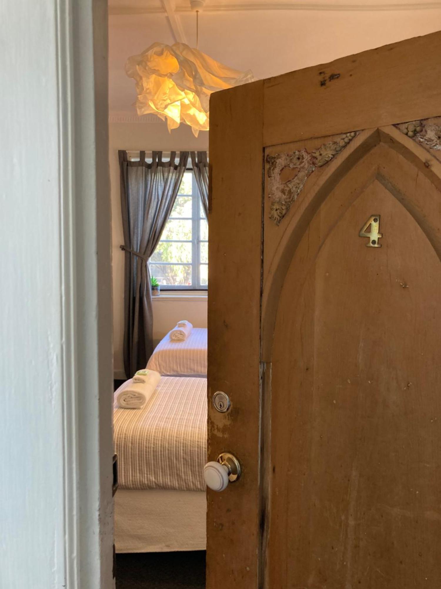 Caledonian Inn Robe Bagian luar foto