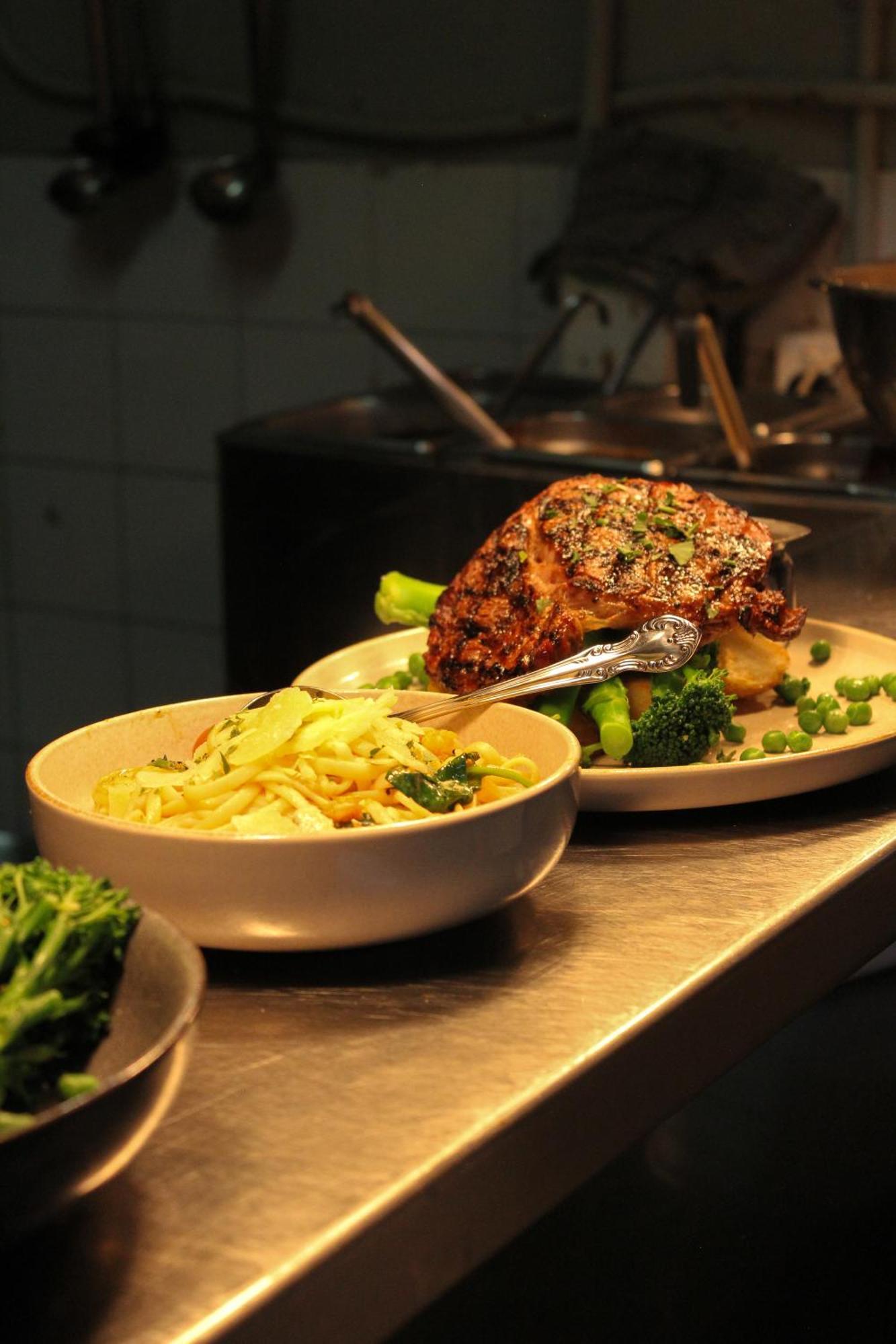 Caledonian Inn Robe Bagian luar foto