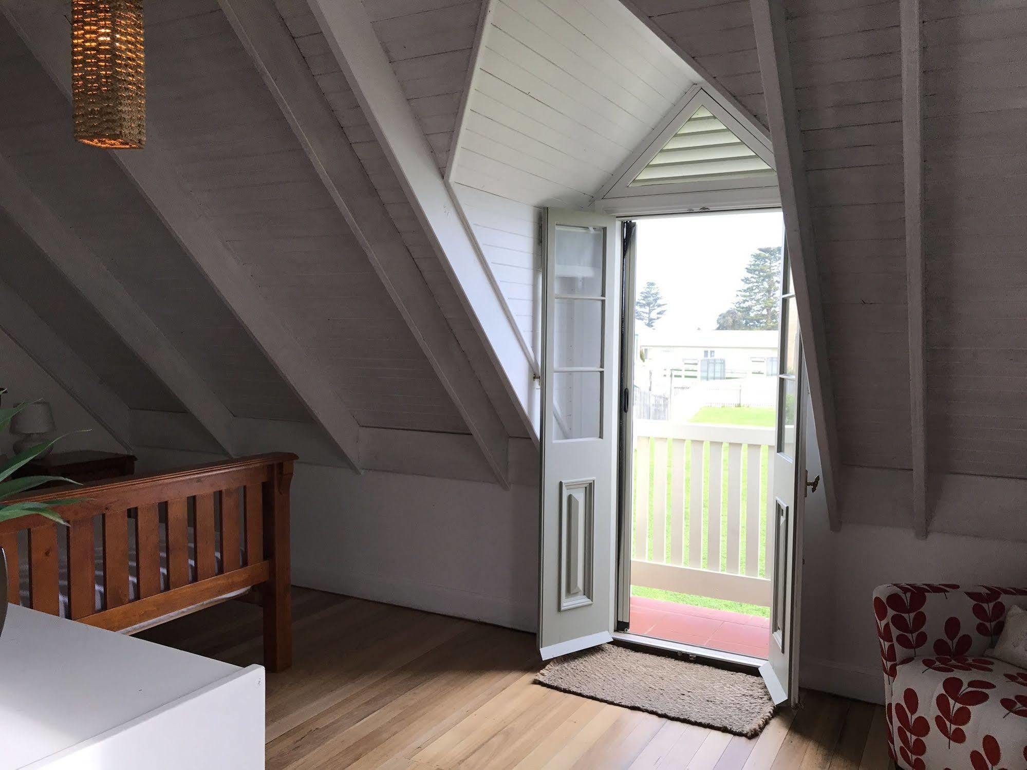 Caledonian Inn Robe Bagian luar foto
